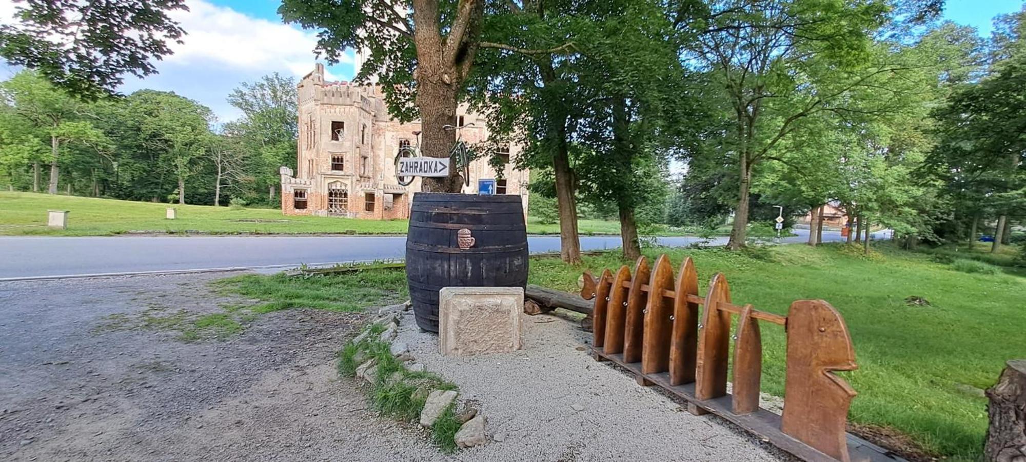 Pivovar A Penzion Grasel Český Rudolec Exteriör bild