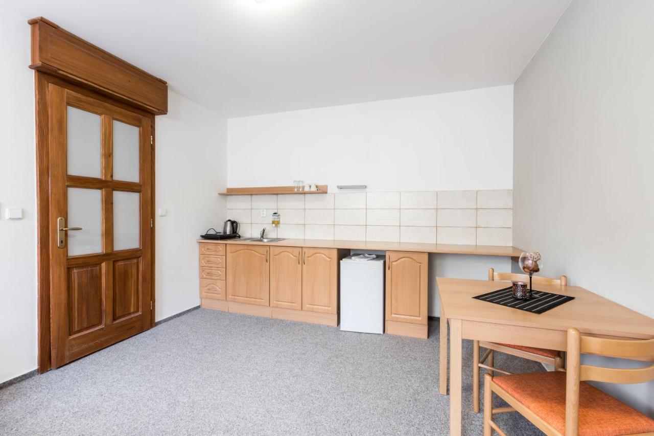 Pivovar A Penzion Grasel Český Rudolec Exteriör bild
